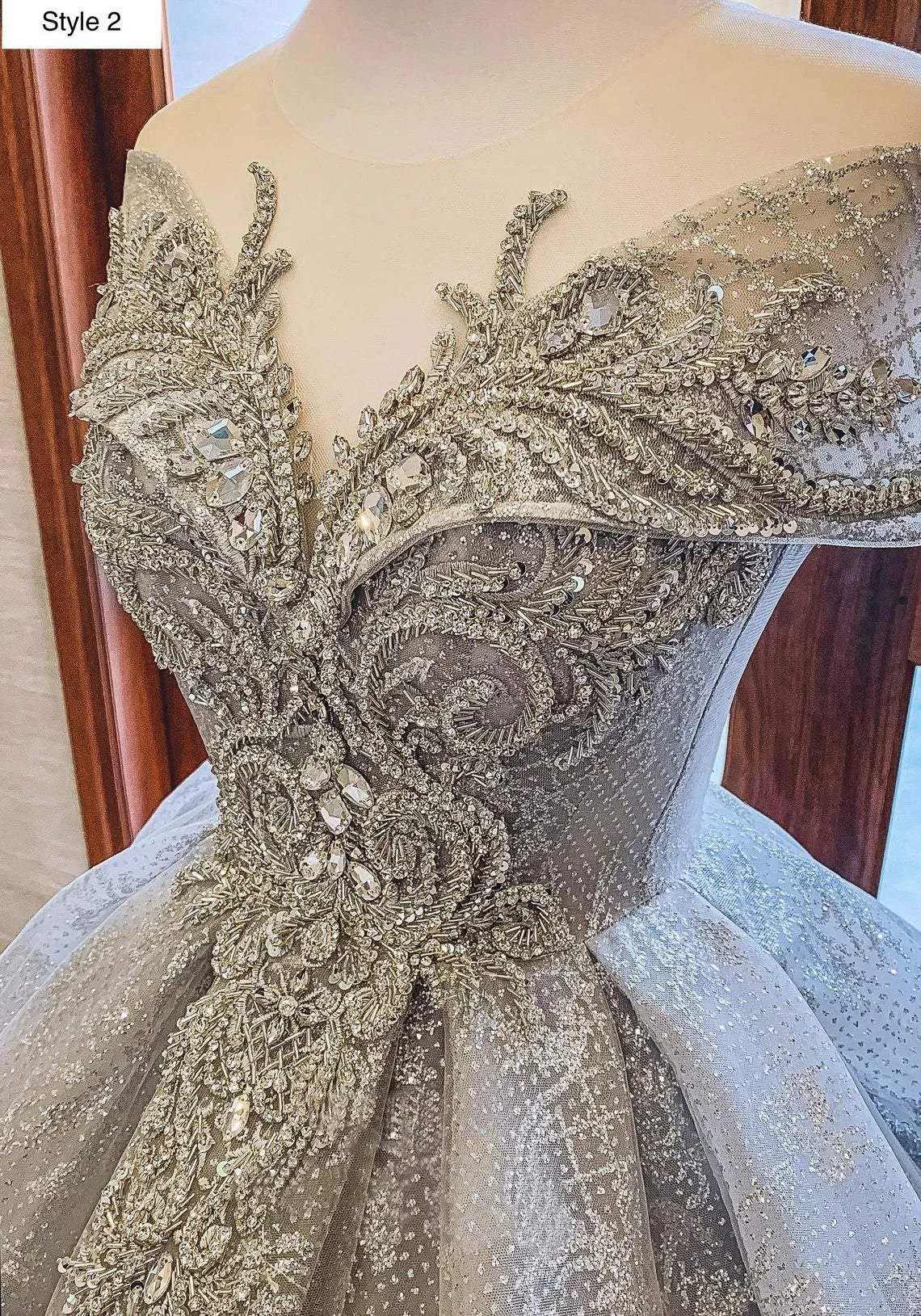 Modern Sparkly Grey Silver Long Or Cap Sleeves Ball Gown Wedding Prom Dress With Glitter Tulle