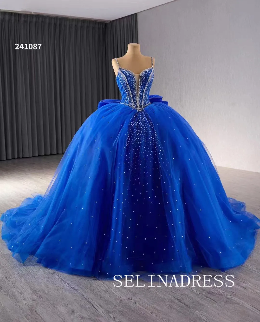 Royal Blue Beaded Wedding Dresses Spaghetti Straps Quinceanera Dress With Bowknot 241087
