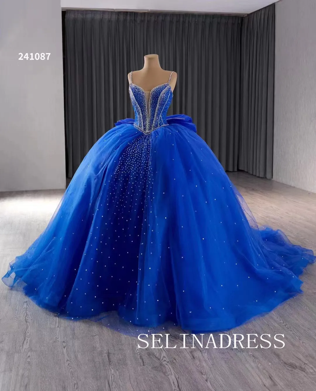 Royal Blue Beaded Wedding Dresses Spaghetti Straps Quinceanera Dress With Bowknot 241087
