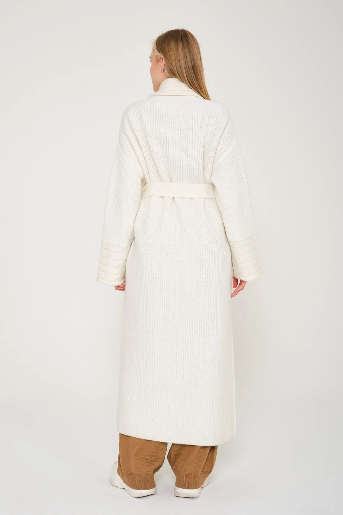 White Long Knit Coat