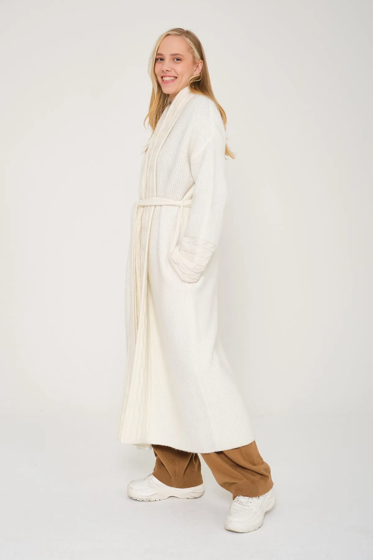 White Long Knit Coat